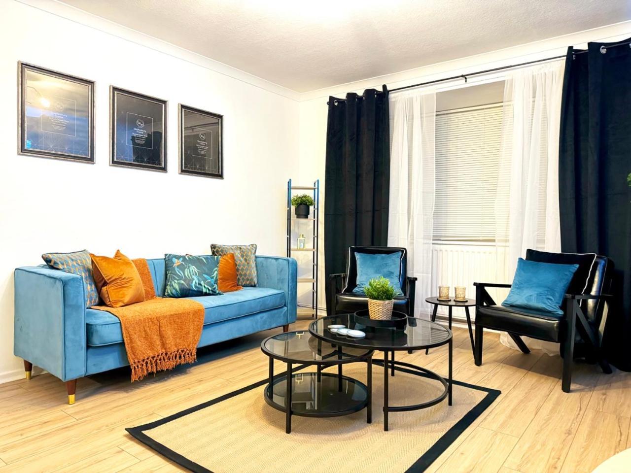 Rnm - Business Professionals Ready, Cost Effective For Large Stays! 3 Bedroom Lounge, Private Access & Entire Place, Kitchen & Washroom With Amenities, Smart Tv, Easy Access, Fast Wifi, Large Driveway, Great Transport Links, Near Worcester Hospital A 外观 照片